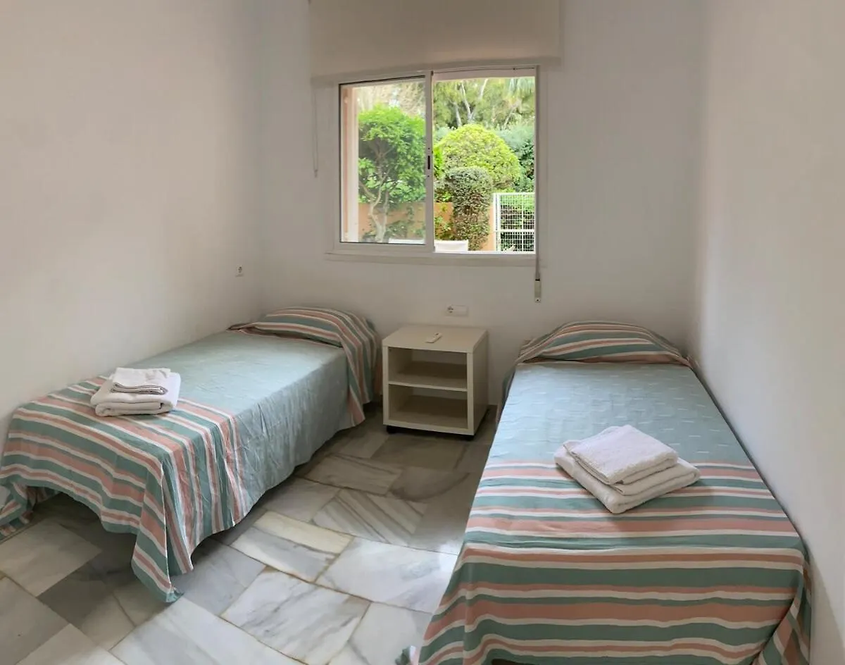 Dunas Beach Garden, Marbella 3 Beds, 100 Mts From The Sea 0*,