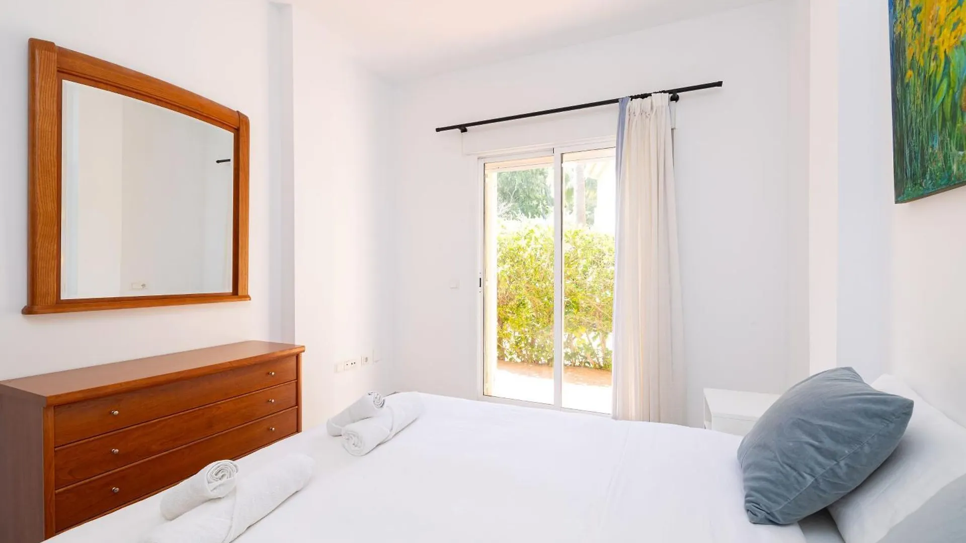 Dunas Beach Garden, Marbella 3 Beds, 100 Mts From The Sea Apartment