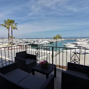 Apartment Luxury Front Line In Puerto Banus, Marbella