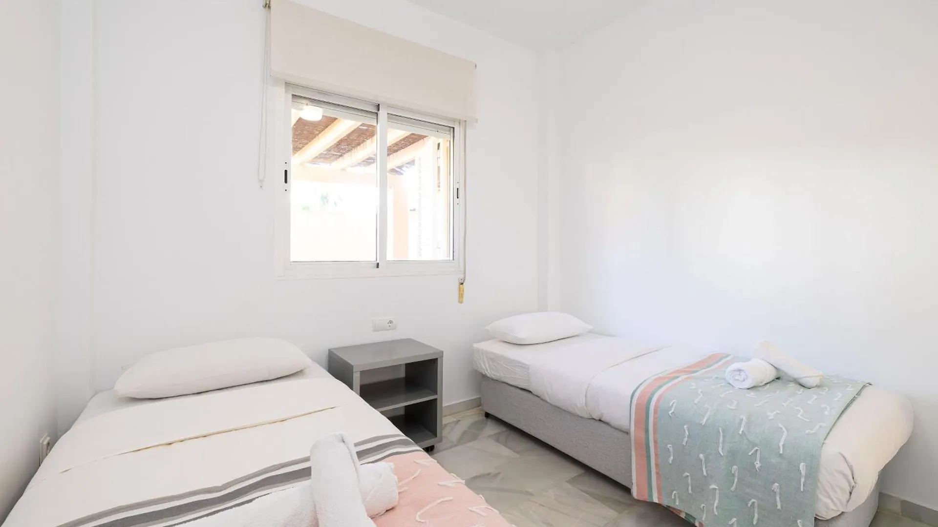 Dunas Beach Garden, Marbella 3 Beds, 100 Mts From The Sea Spain