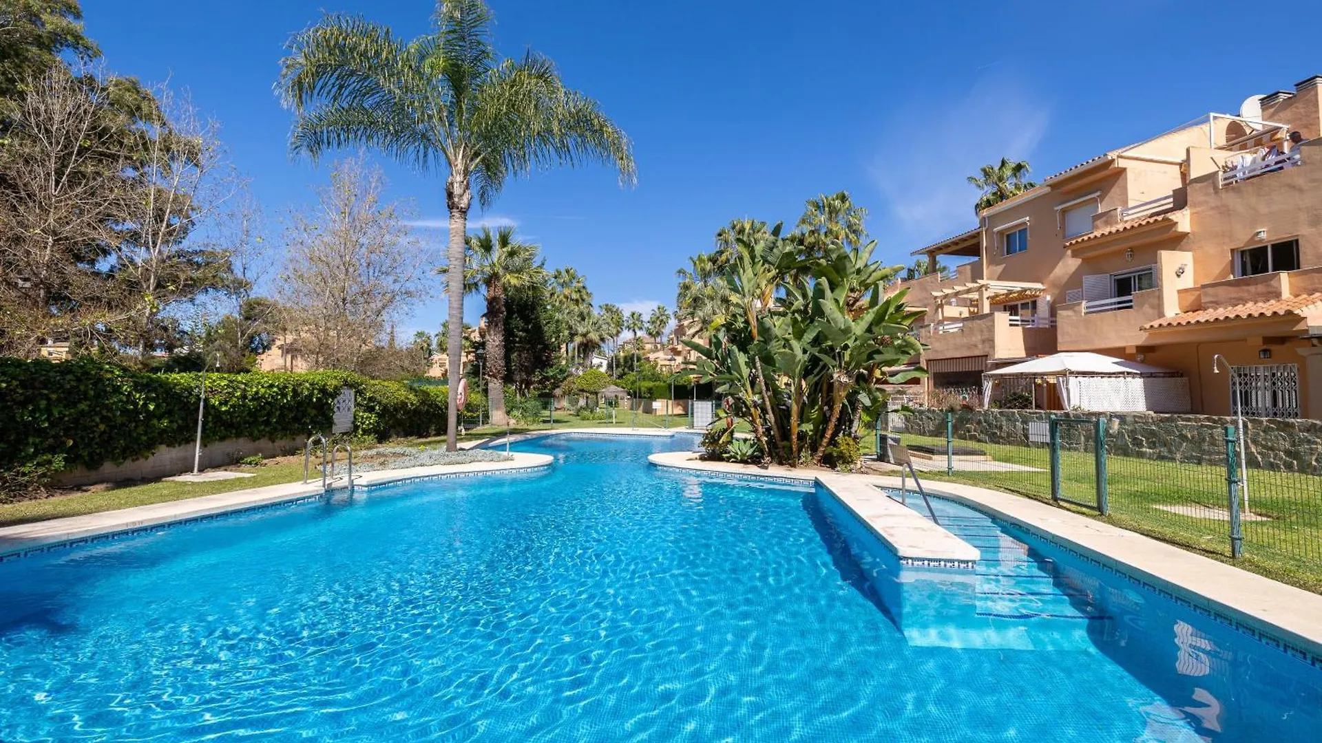 Apartment Dunas Beach Garden, Marbella 3 Beds, 100 Mts From The Sea Spain
